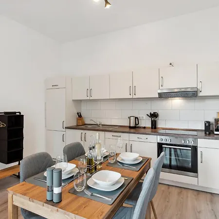 Lägenhet Homespace - - Gemuetliches Mit Balkon *