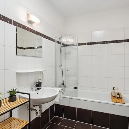 Homespace - - Gemuetliches Mit Balkon Apartment *