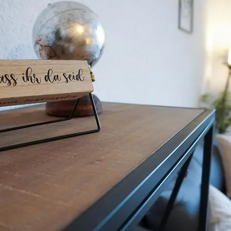 Homespace - - Gemütliches Mit Balkon Apartamento